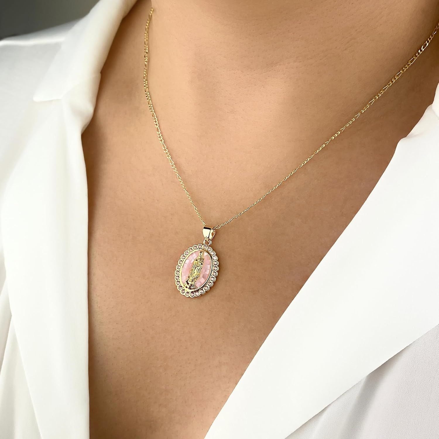Collar Virgen Maria Nácar