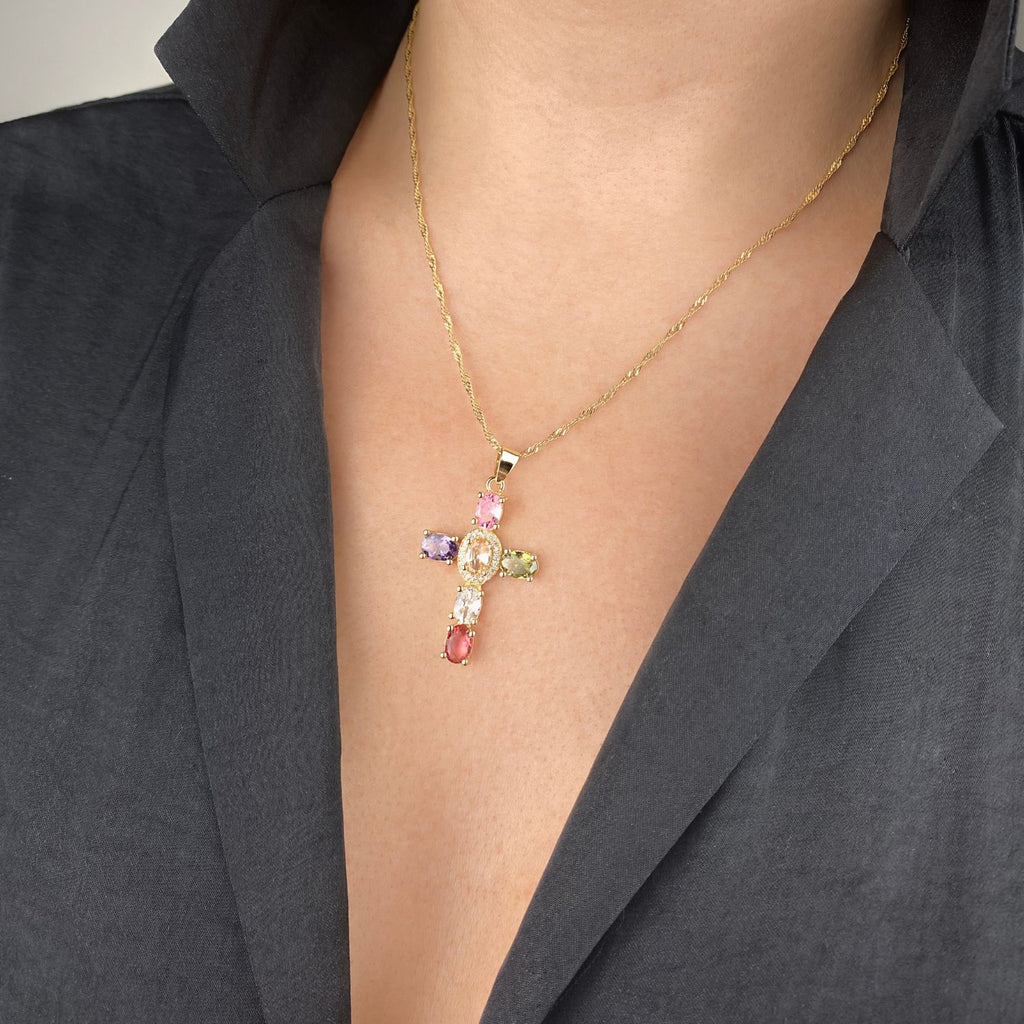 Collar con Cruz
